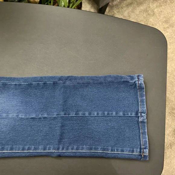 Blue Boot Leg Tahari Dark Blue Jeans - Picture 7 of 8